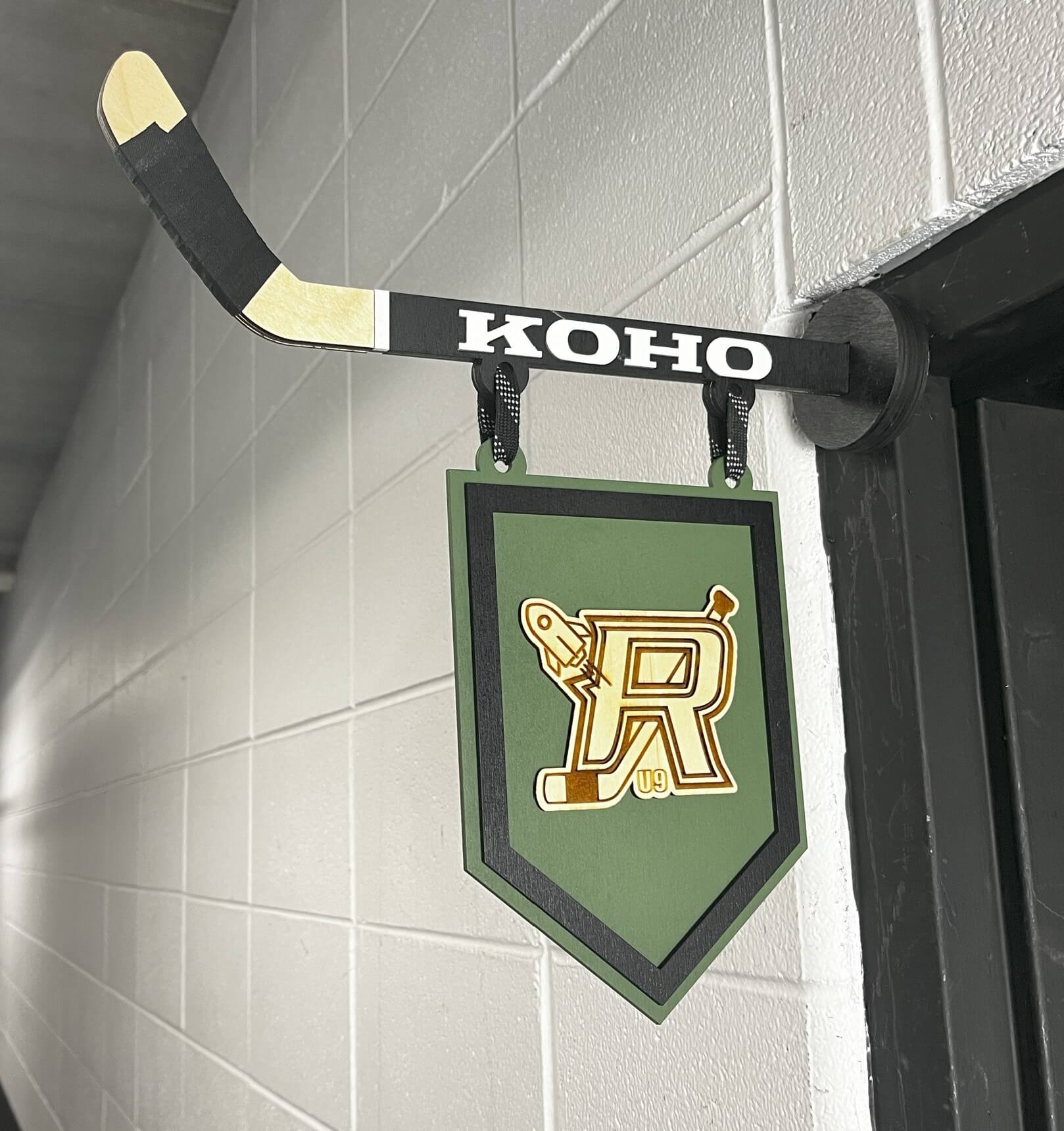 Wooden Hockey Magnetic Door Banner